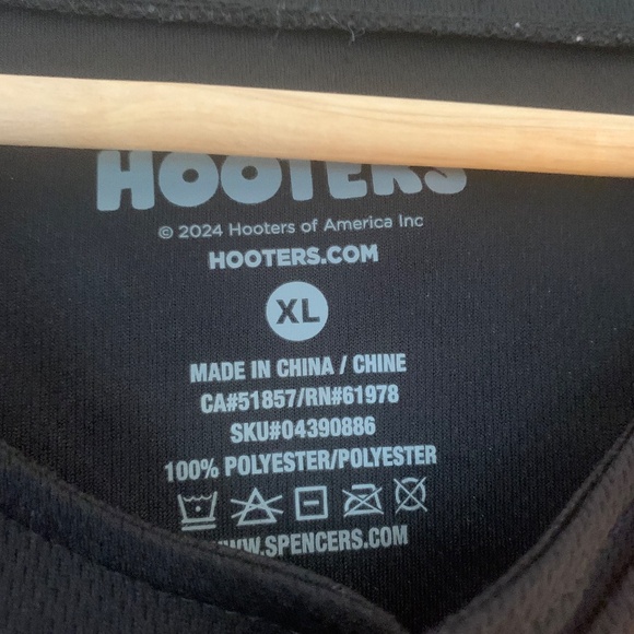 Hooters Racing Jersey - Picture 6 of 6